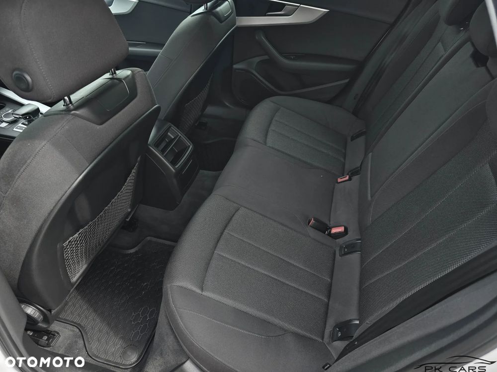 Audi A4 Avant 2.0 TDI S tronic quattro sport - 38