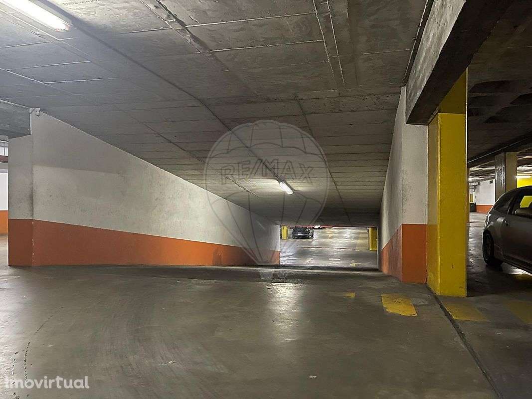 Garagem  para arrendamento - Grande imagem: 2/9