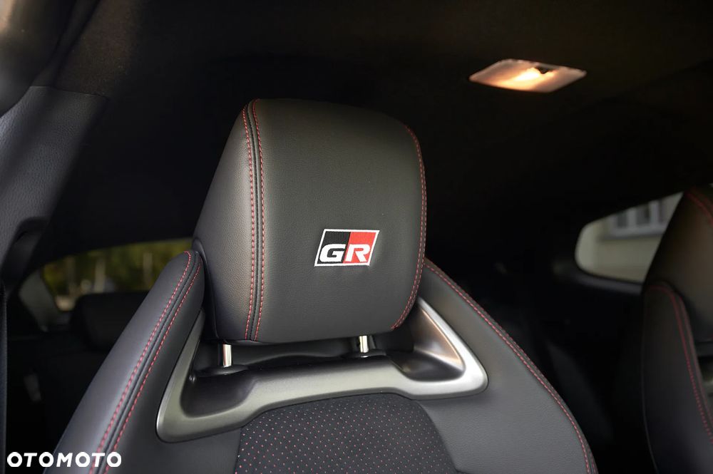 Toyota Yaris GR 1.6 Dynamic - 27
