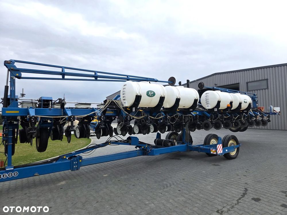 Inny Siewnik Kinze 3600 16 rzędowy, 2012 Rok, Stan Idealny - 3
