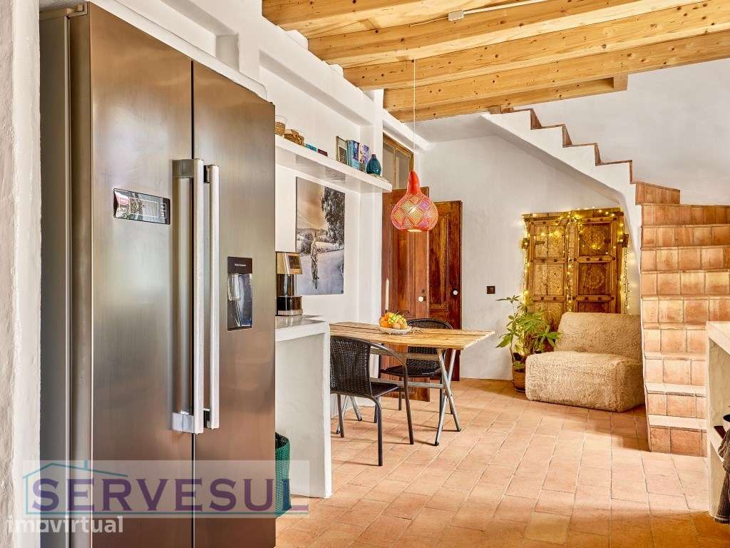Casa totalmente renovada com 4 quartos e terraço com bonitas vistas... - Grande imagem: 5/60