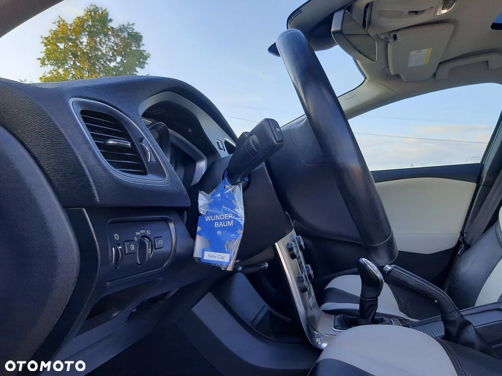 Volvo V40 Cross Country D2 - 29