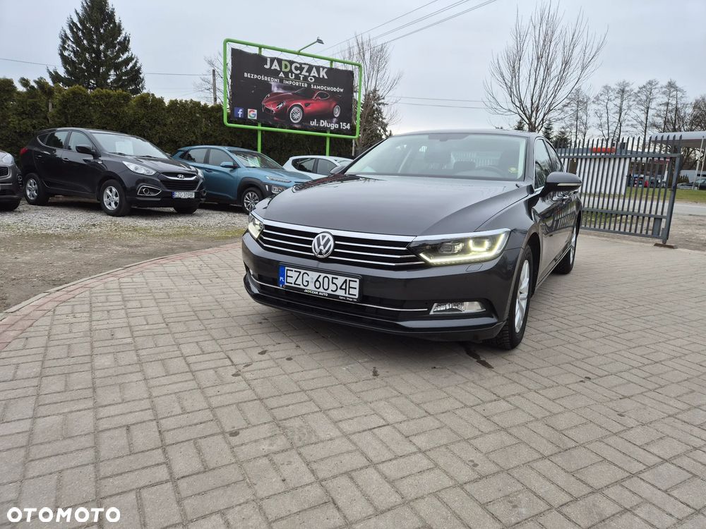 Volkswagen Passat 1.6 TDI BMT Comfortline - 5