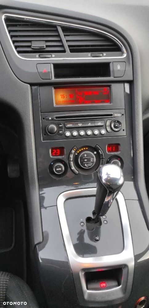 Peugeot 5008 - 18