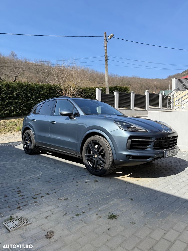 Porsche Cayenne Standard - 2