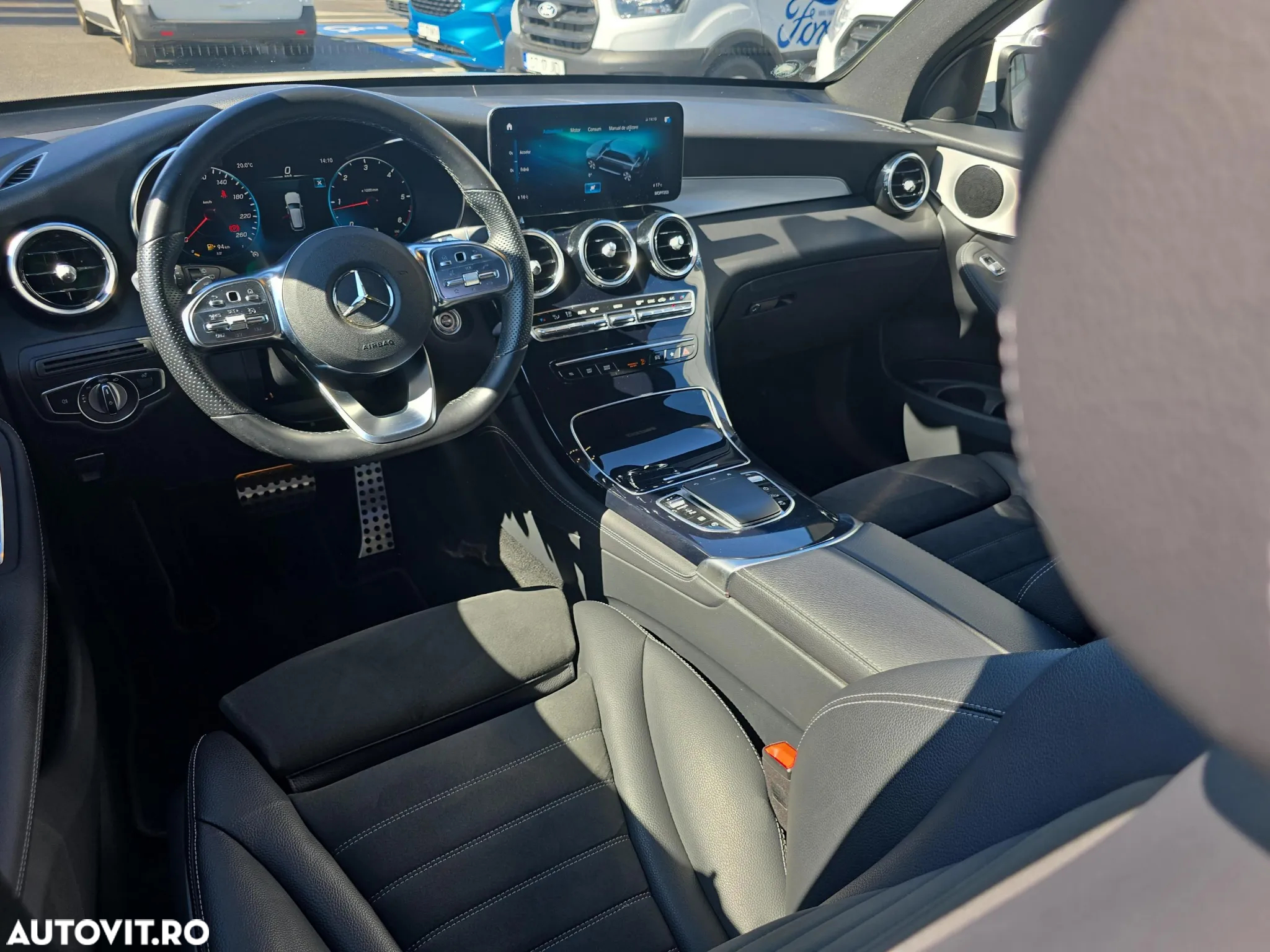Mercedes-Benz GLC - 27