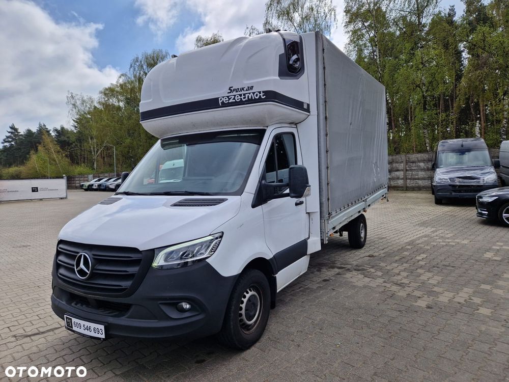 Mercedes-Benz Sprinter 319 Sypialka Led - 4