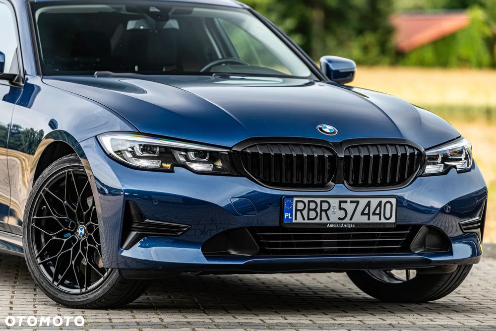 BMW Seria 3 320d xDrive Sport Line Shadow - 9