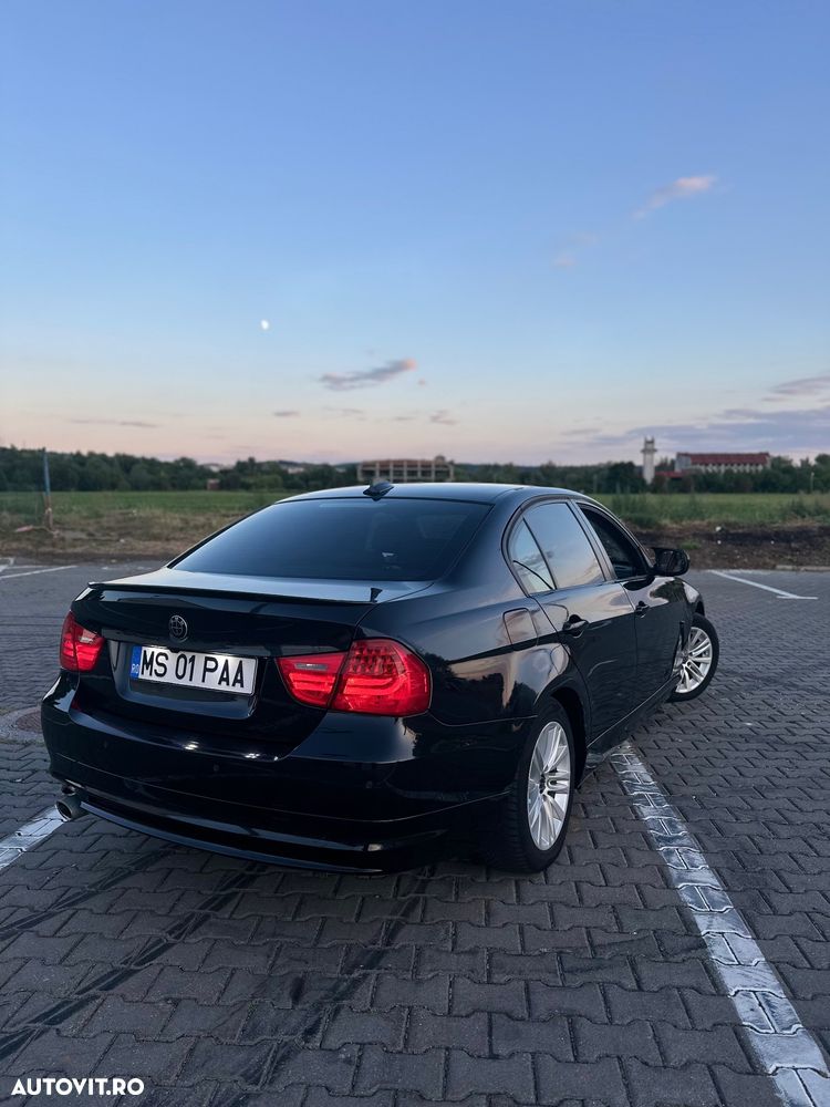 BMW Seria 3 320d - 3