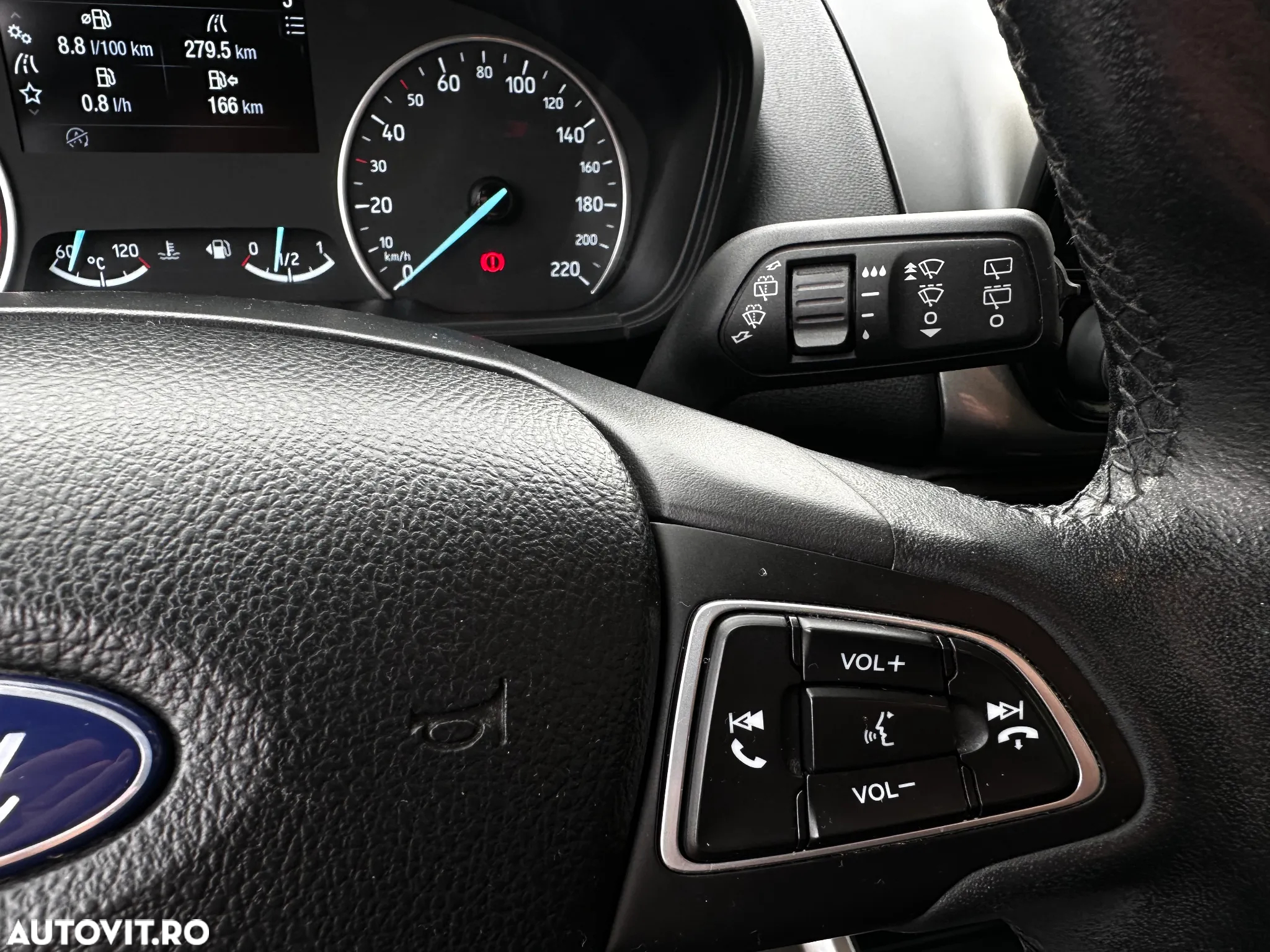 Ford EcoSport - 24