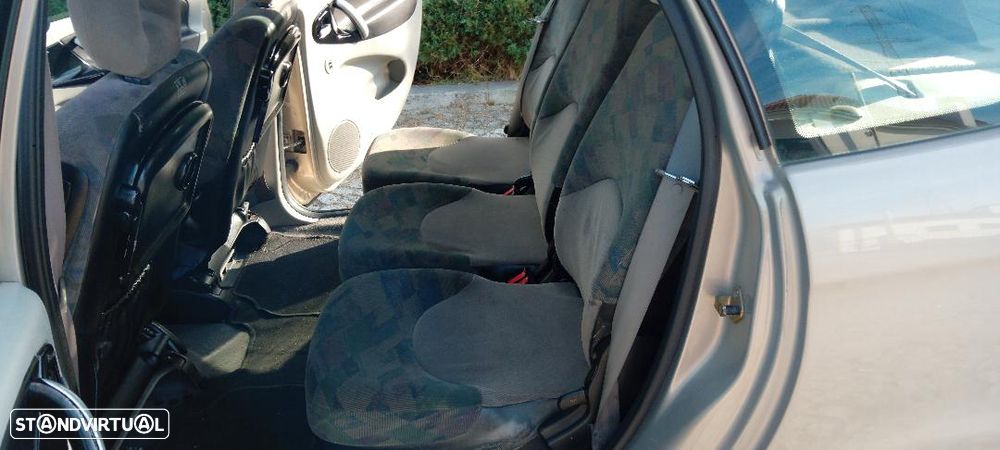 Citroën Xsara Picasso 1.6 Exclusive - 10
