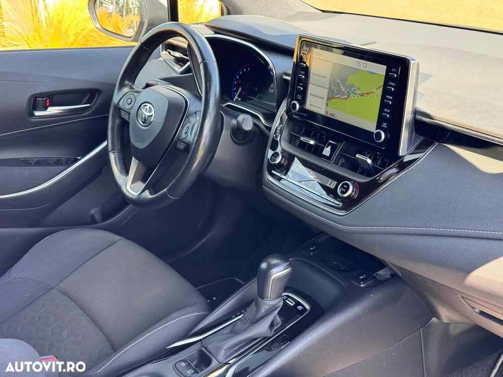 Toyota Corolla 1.8 Business Edition - 21
