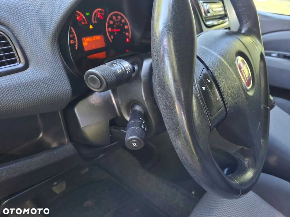 Fiat Doblo 1.4 T-Jet 16V Emotion - 26