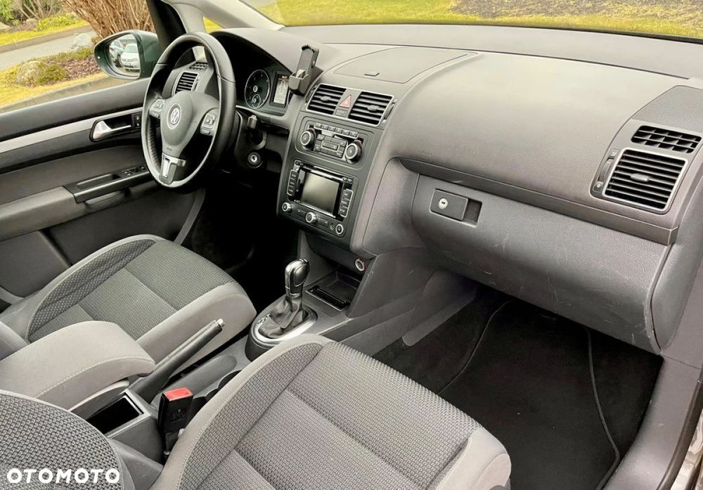 Volkswagen Touran 2.0 TDI DSG Highline - 21