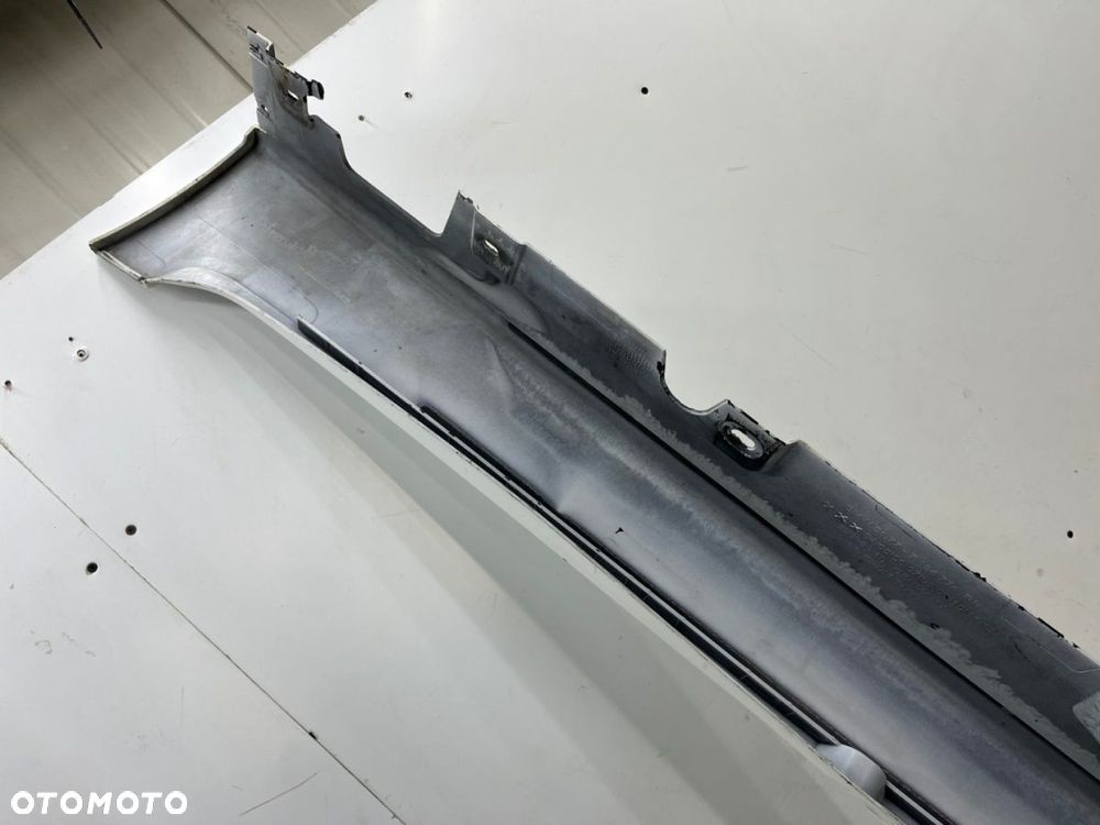 Listwa progowa BMW 5 F10 F11 sedan kombi 10-17r. prawa nakładka progu zewnętrzna kolor Mineralweiss - 13