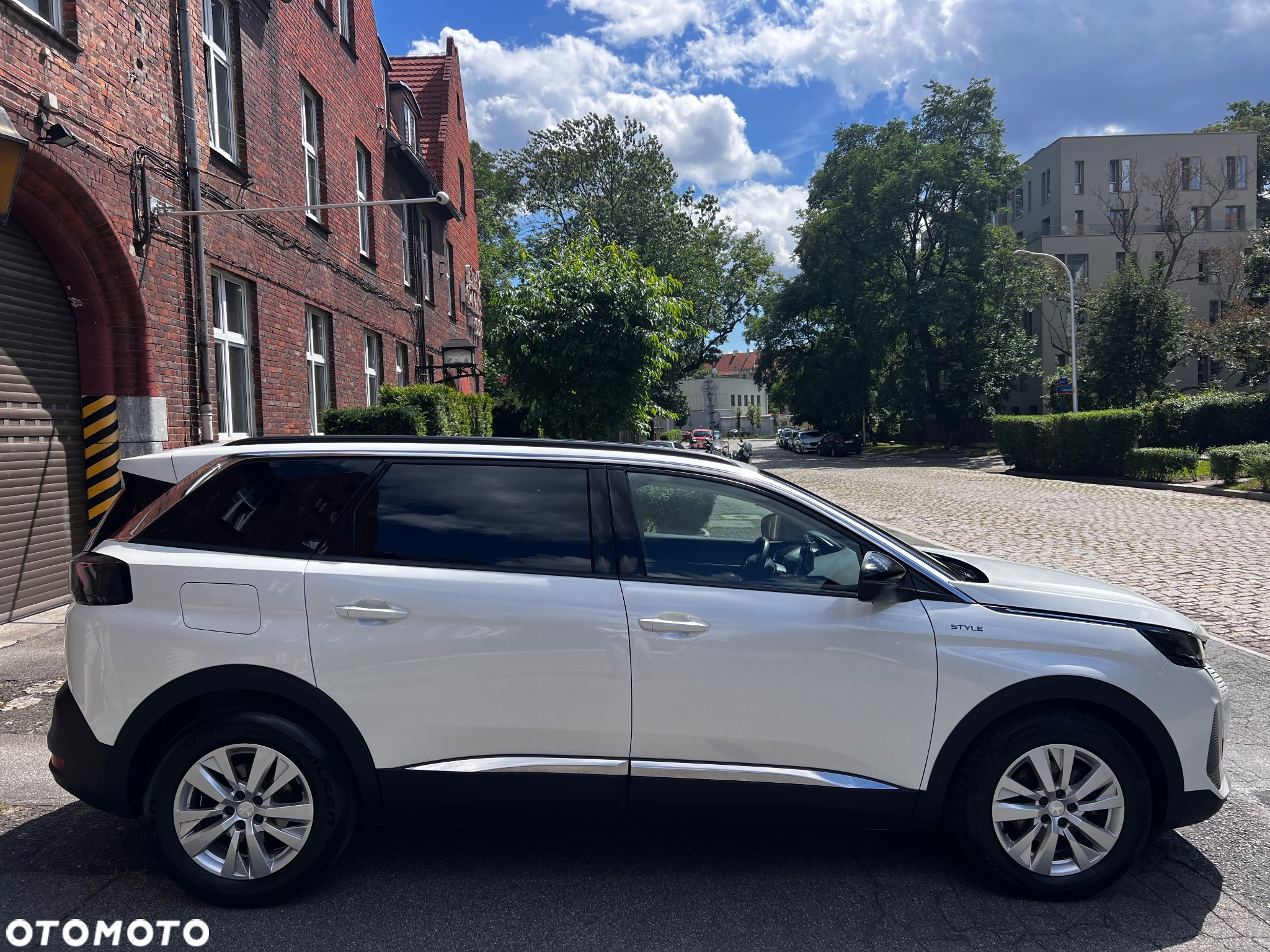 Peugeot 5008 1.5 BlueHDi Allure S&S - 5