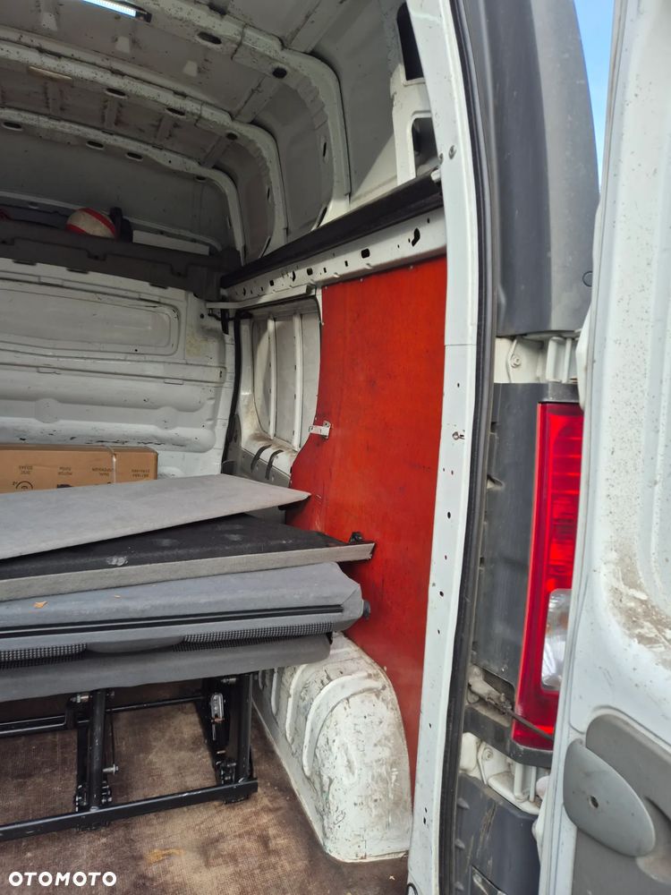 Opel Vivaro - 7