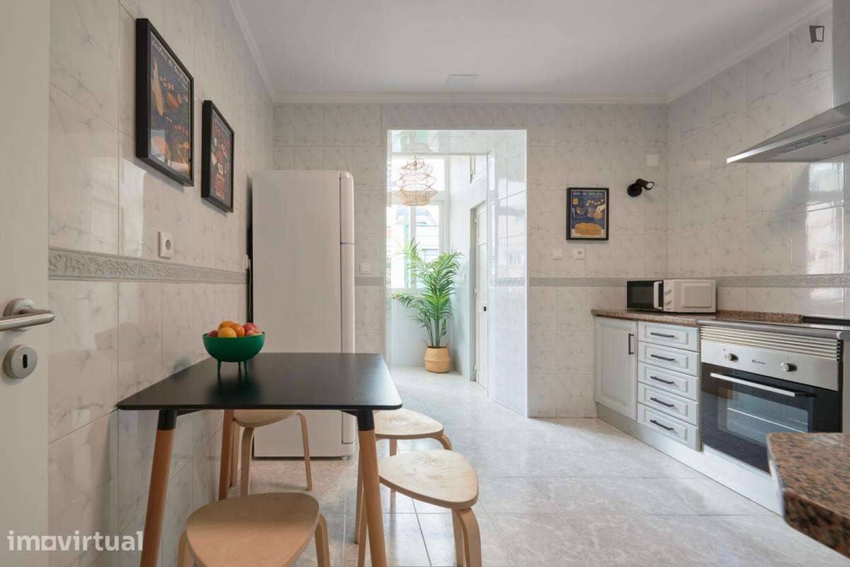 Quarto - localizado em Penha de França Lisbon - Grande imagem: 3/44