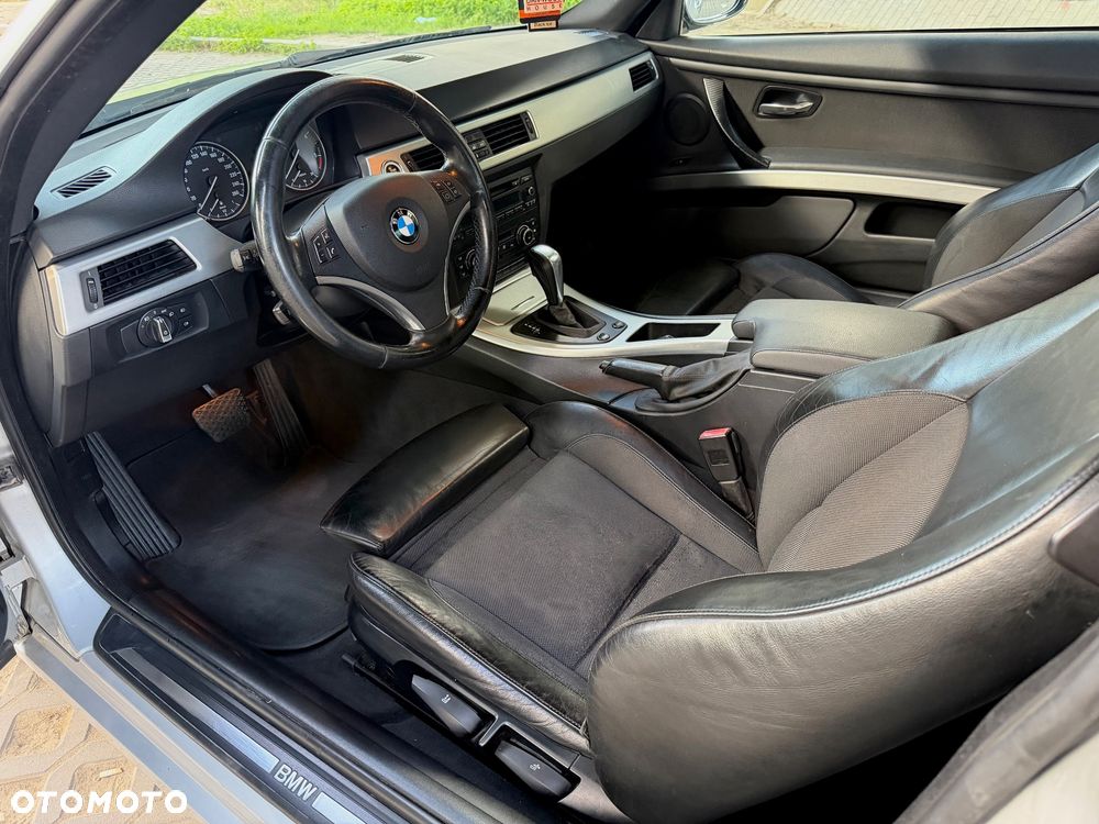 BMW Seria 3 320d DPF - 22