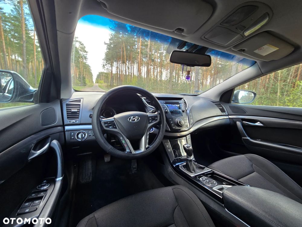 Hyundai i40 Kombi 1.7 CRDi Premium - 12
