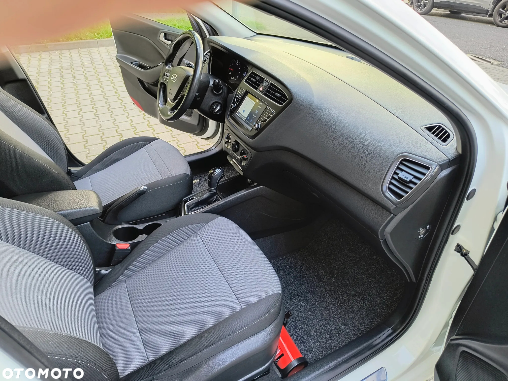 Hyundai i20 1.0 T-GDi Comfort DCT - 8
