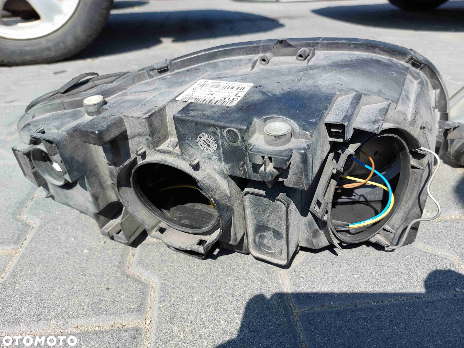 LAMPA LEWY + PRAWY PRZÓD AUDI A4 B7 EU EUROPA - 2