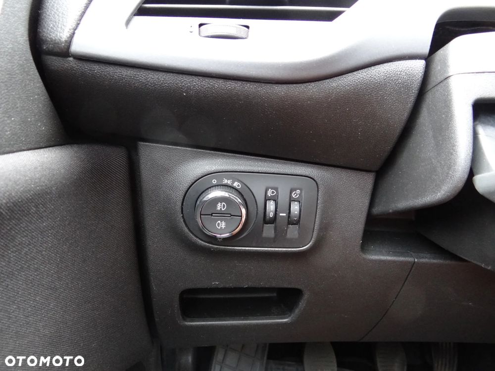 Opel Corsa 1.4 Selection - 33