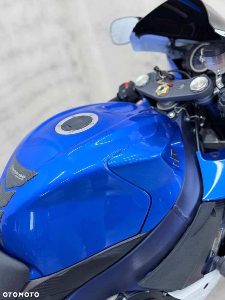 Suzuki GSX-R - 10