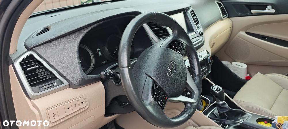 Hyundai Tucson 2.0 CRDI Style 4WD - 9