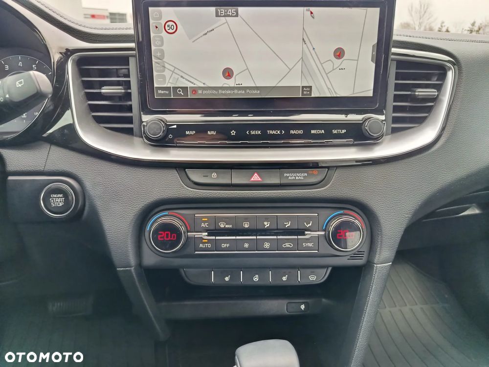 Kia XCeed 1.6 T-GDI L Business Line DCT - 12