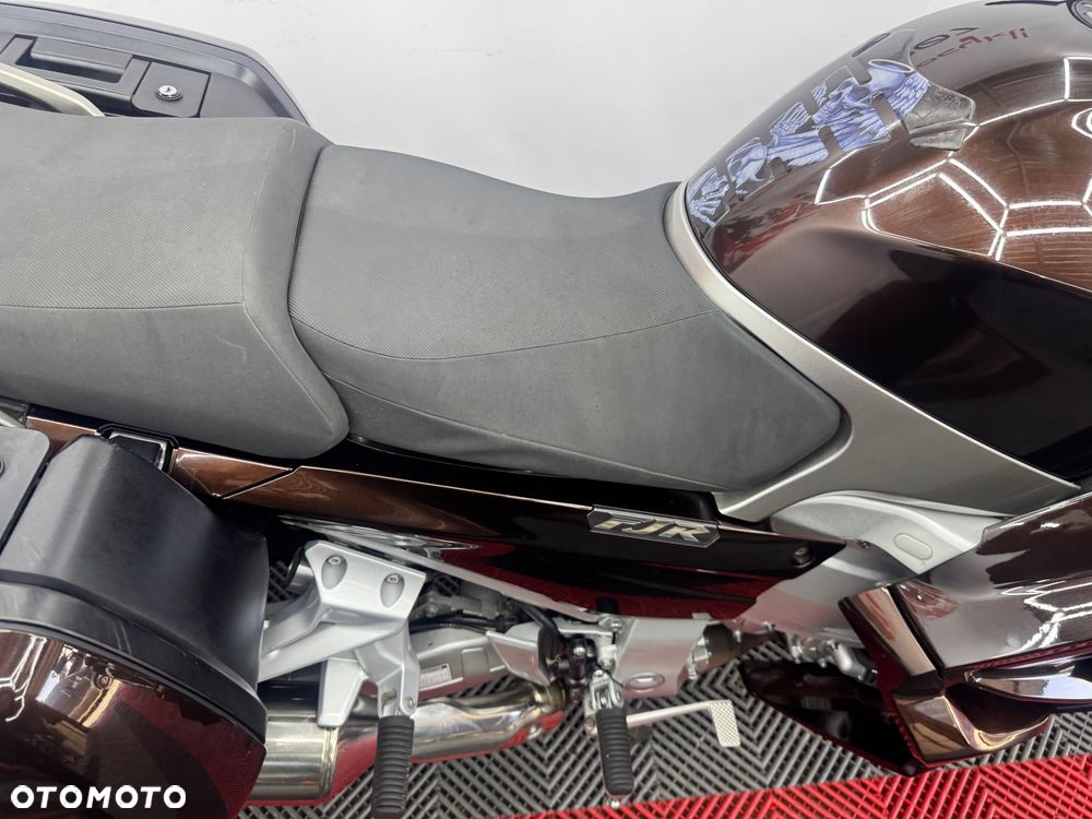 Yamaha FJR - 29