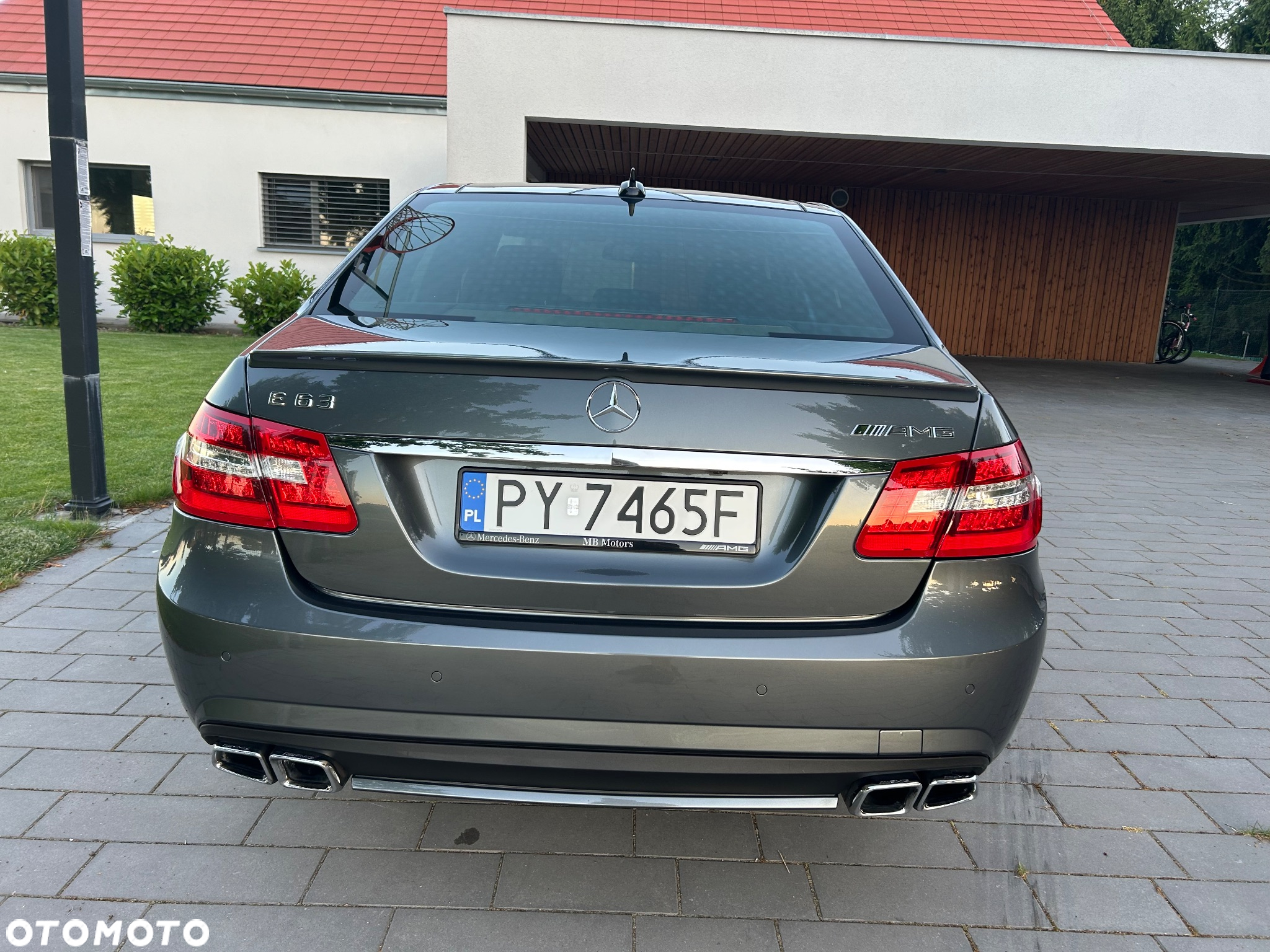 Mercedes-Benz Klasa E 63 AMG - 5