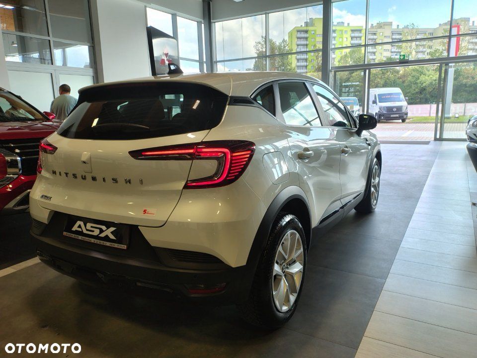 Mitsubishi ASX - 3