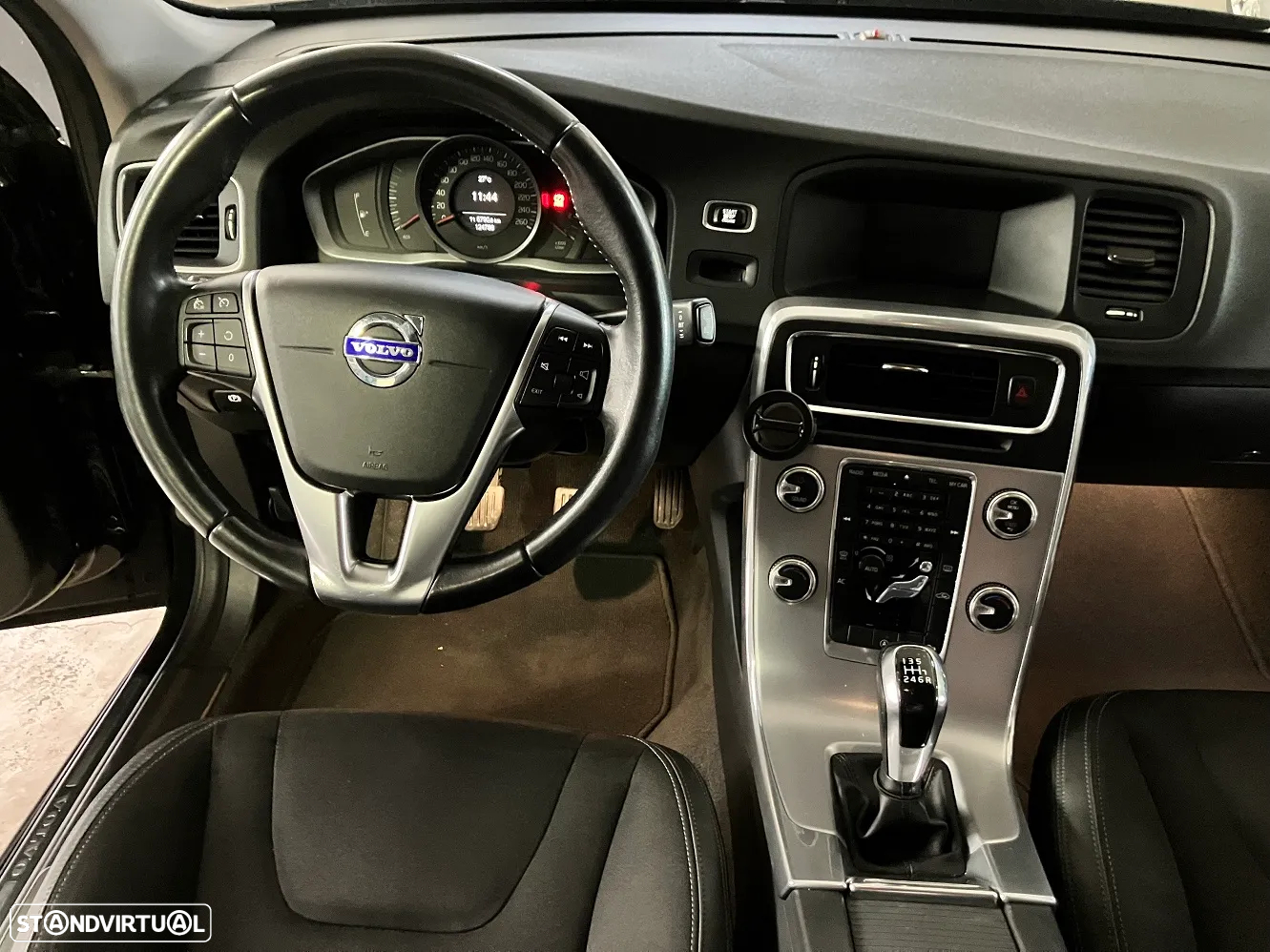Volvo V60 1.6 D2 Kinetic Eco - 27