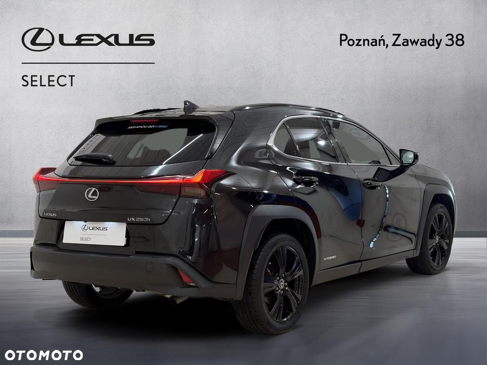 Lexus UX - 2