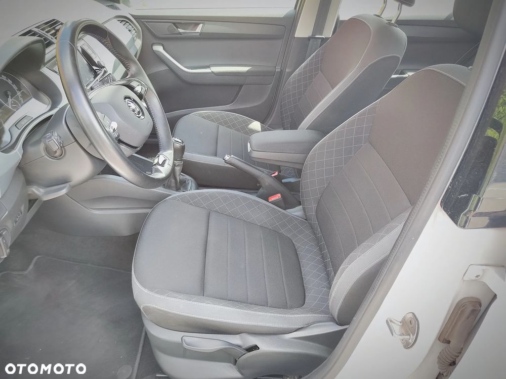 Skoda Fabia 1.0 TSI Ambition - 10