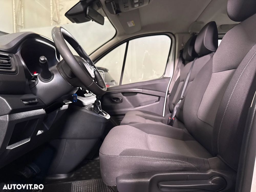 Renault Trafic - 19