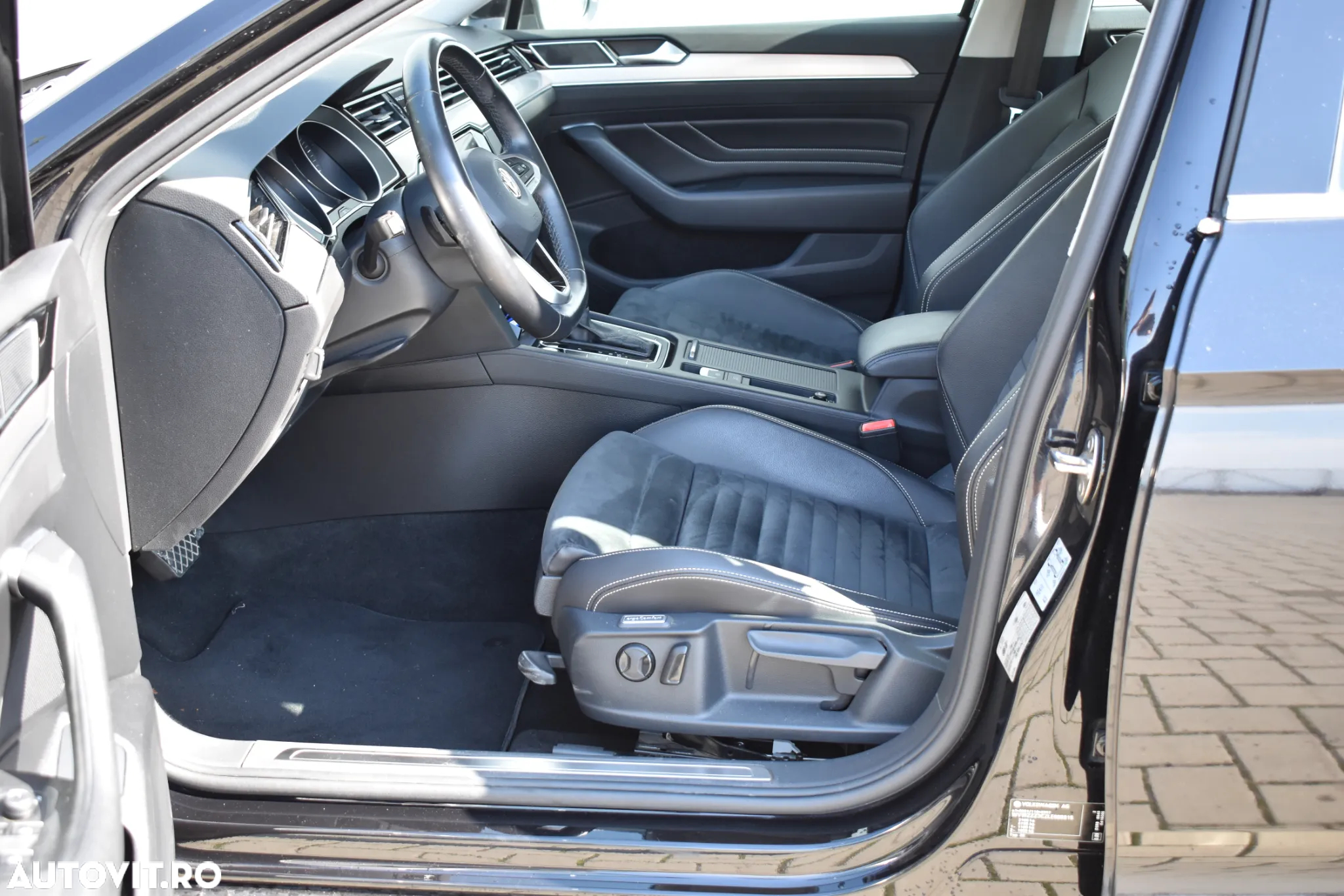 Volkswagen Passat 2.0 TDI DSG Highline - 8