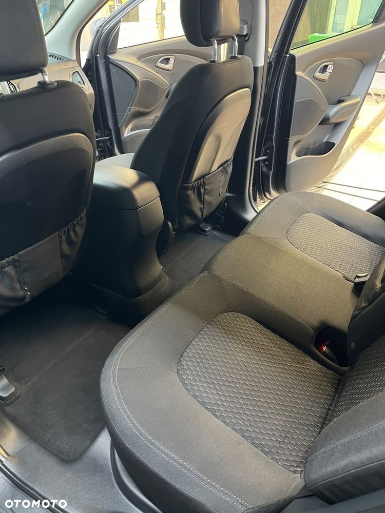 Hyundai ix35 2.0 4WD Premium - 24