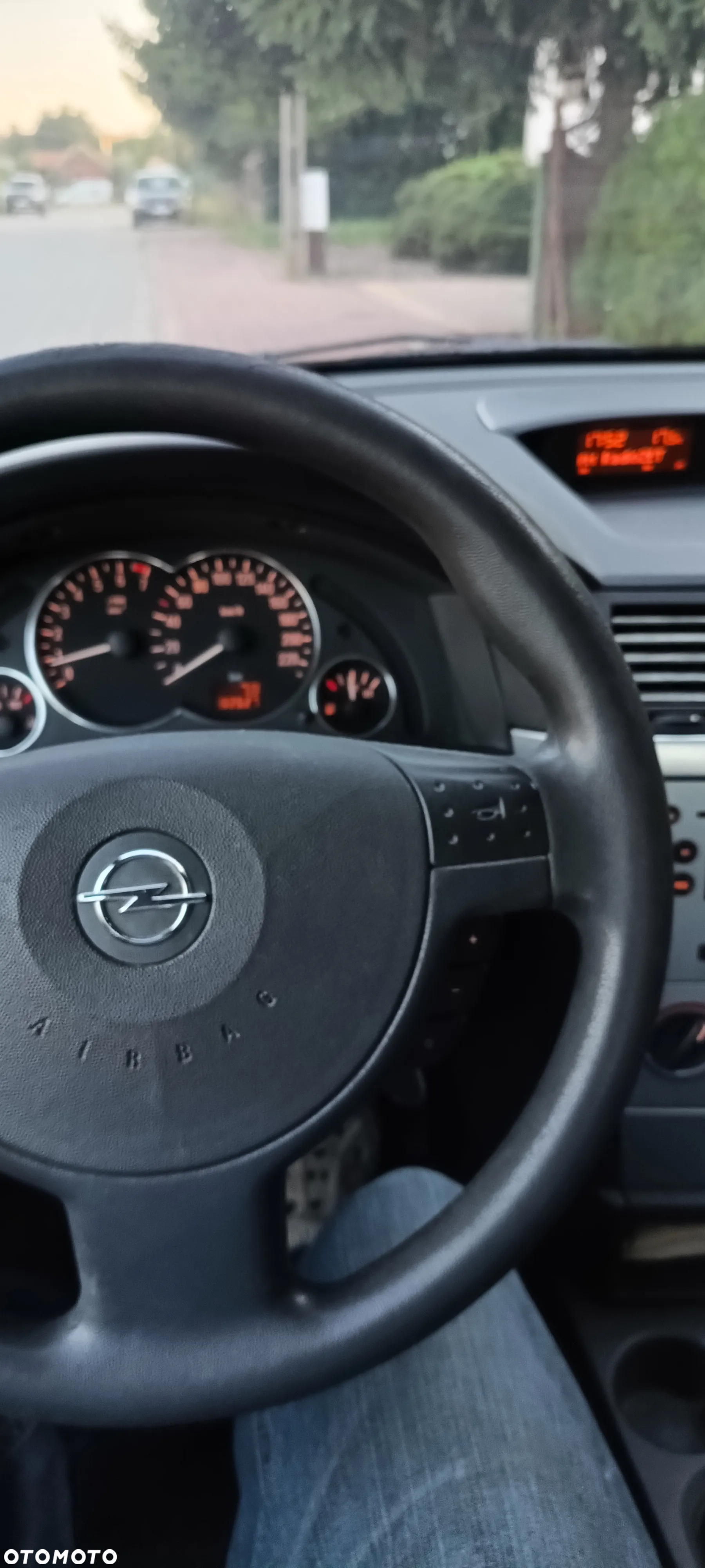 Opel Meriva - 12