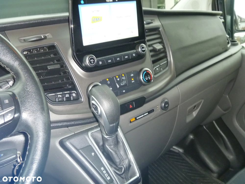 Ford TRANSIT CUSTOM - 24