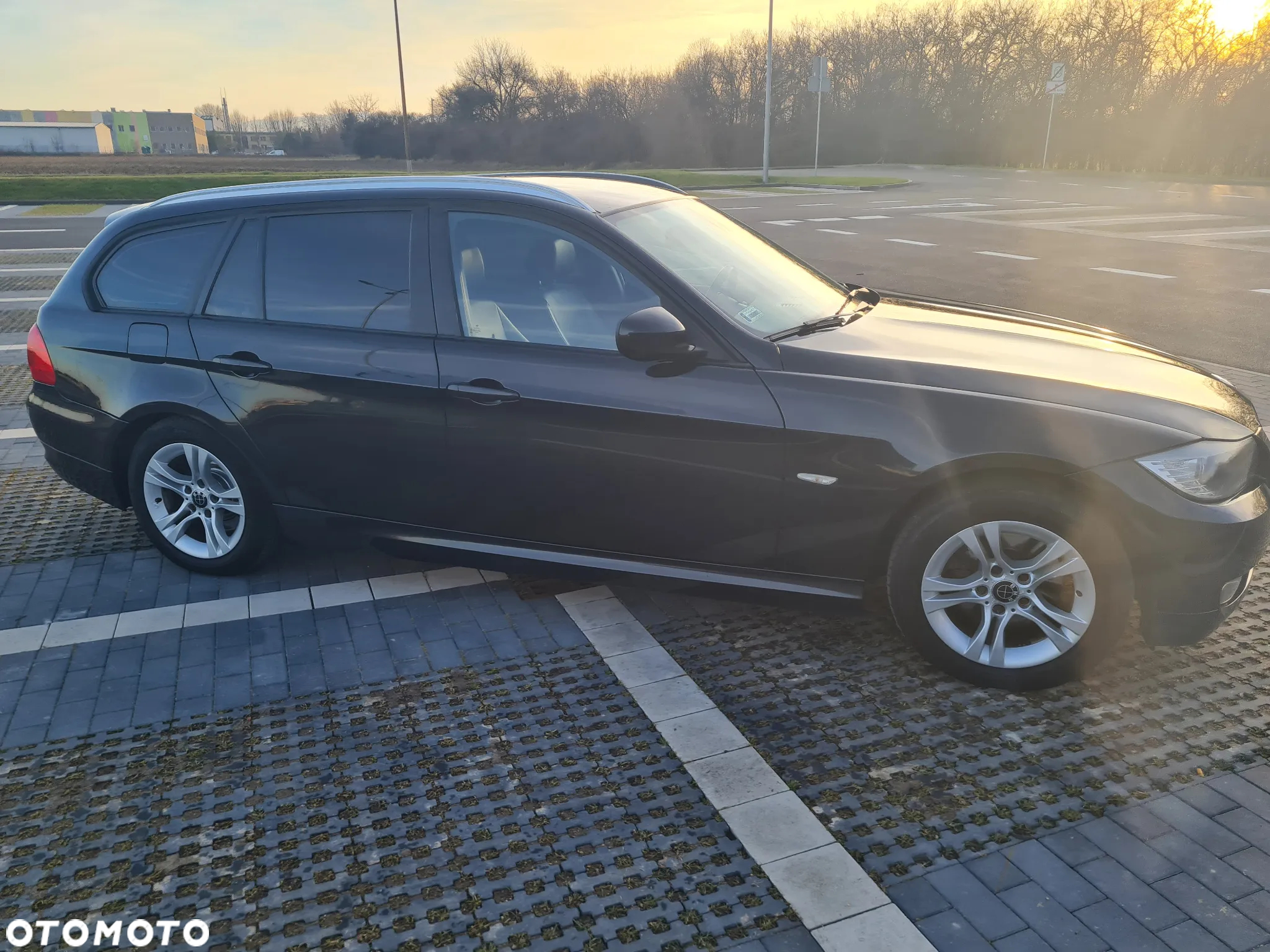 BMW Seria 3 320d - 4