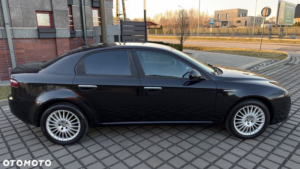 Alfa Romeo 159 1.9 JTDM 8V DPF Distinctive - 10