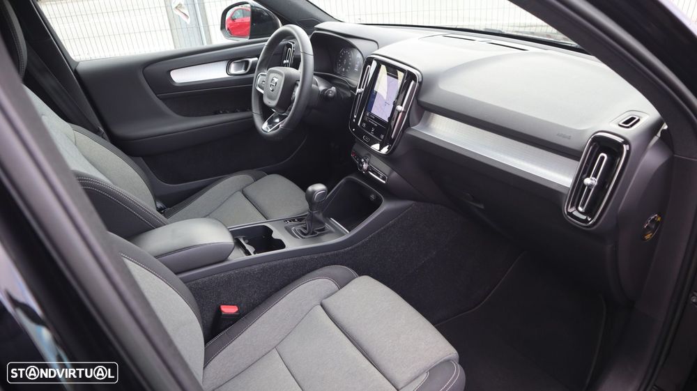 Volvo XC 40 1.5 T2 Momentum - 13