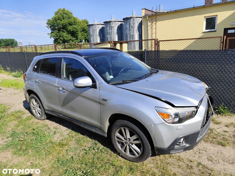 Mitsubishi ASX 1.8 DI-D 2WD Instyle - 19