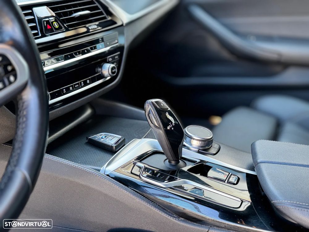 BMW 530 e Pack M - 14