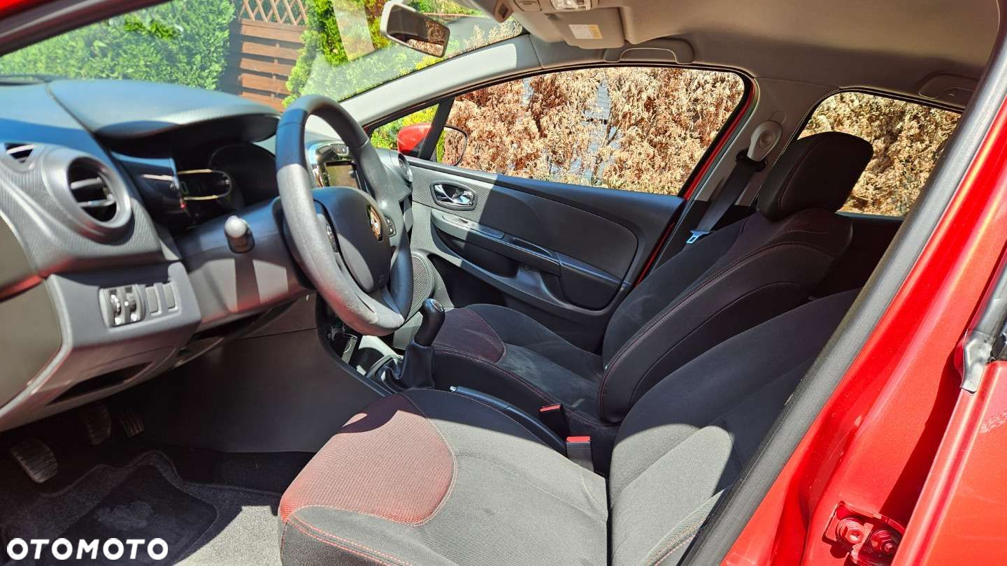 Renault Clio - 15