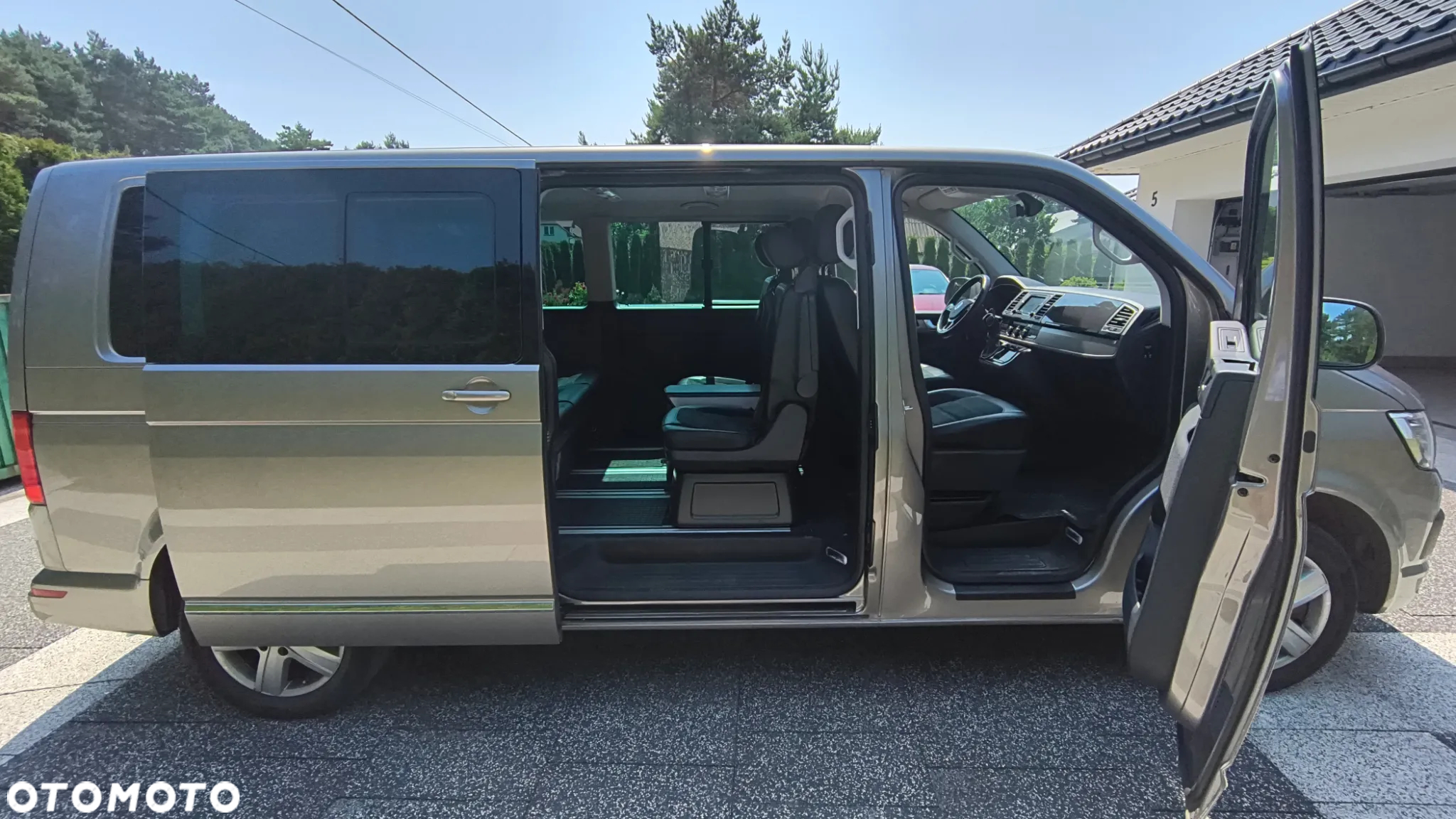 Volkswagen Multivan 2.0 BiTDI L2 Comfortline DSG - 5