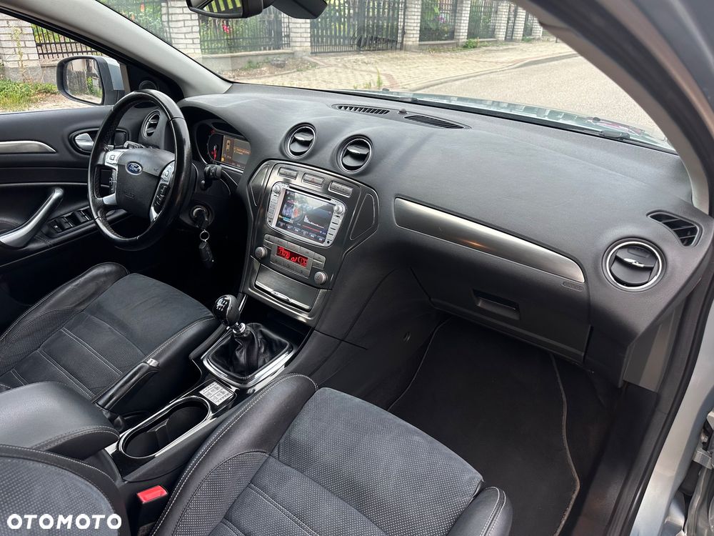 Ford Mondeo 2.0 TDCi Titanium - 14
