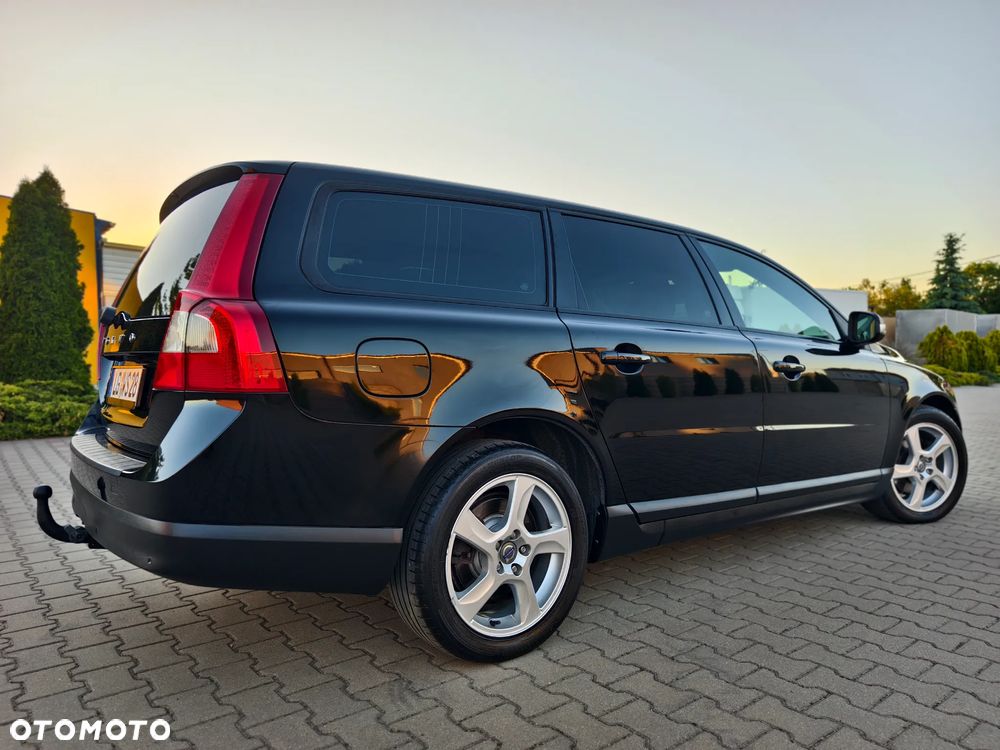 Volvo V70 2.0D Momentum - 35